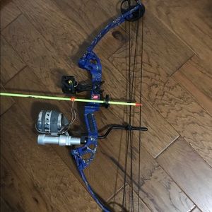 PSE Discovery bow fishing bow